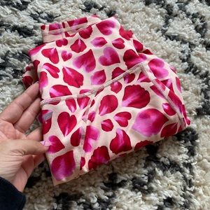 Fabletics valentine rose leggings